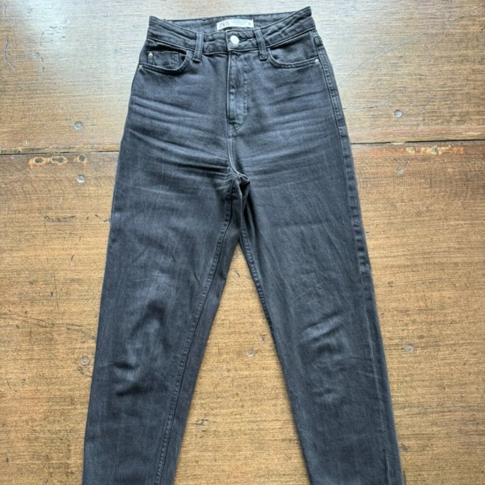 Zara Black Straight-Leg Jeans Size 0